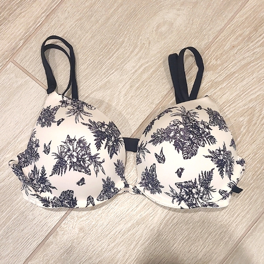 Victoria secret Sexy Tee Smooth Push-Up Bra white tropical toile Size 34C
